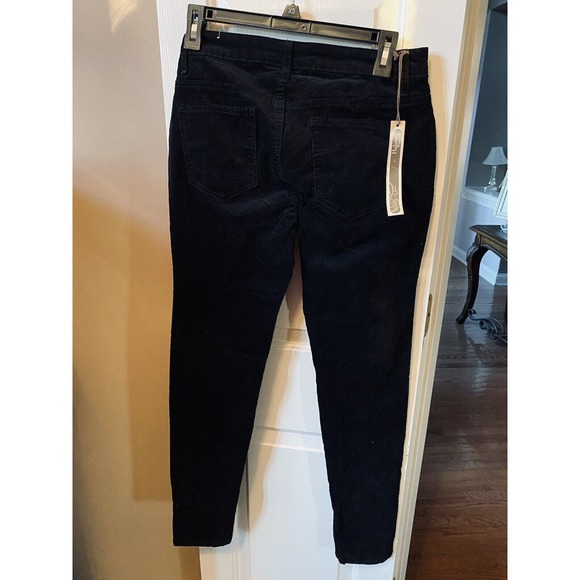 Hybrid & company Denim - Hybrid & Company Black Corduroy Skinny Jeans‎ Size 3 NWT